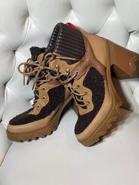 Sorel Tan and Dark Brown Lace-Up Chunky Heel Boots